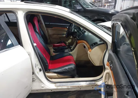 2005 Acura Tsx z USA, uszkodzony, nr VIN JH4CL96915C022382